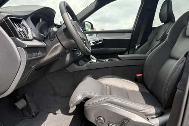 Volvo XC90 (2026) thumbnail 5