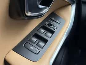 Volvo V40 thumbnail 25