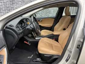Volvo V40 thumbnail 6