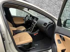 Volvo V40 thumbnail 8
