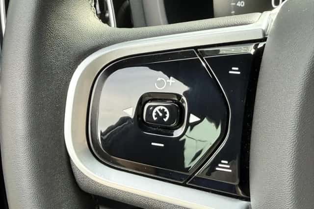 Volvo V60 (2022) thumbnail 15