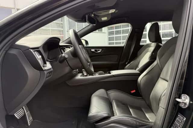 Volvo V60 (2022) thumbnail 5