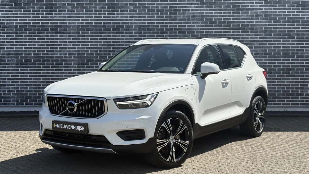Volvo XC40 — foto 1