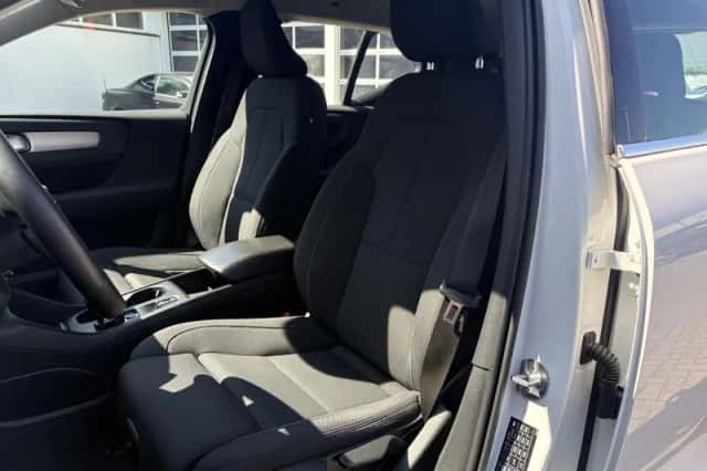 Volvo XC40 (2022) thumbnail 15