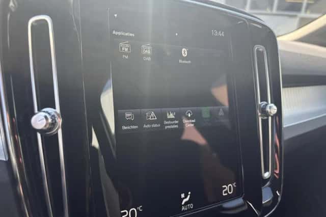 Volvo XC40 (2022) thumbnail 17