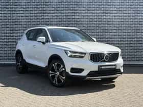 Volvo XC40 thumbnail 3