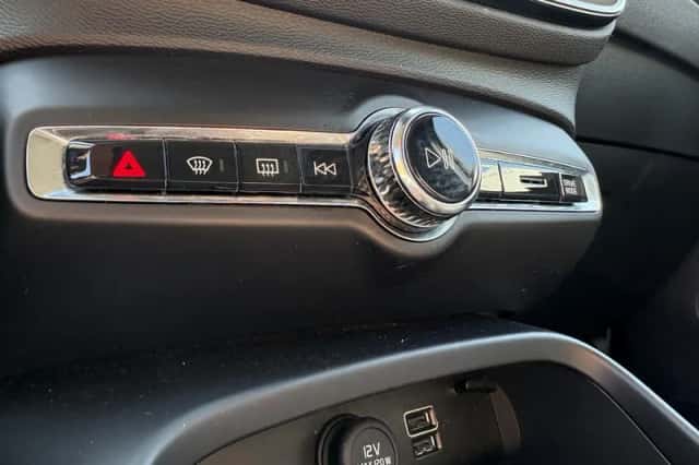 Volvo XC40 (2022) thumbnail 23
