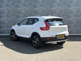 Volvo XC40 thumbnail 5