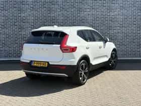 Volvo XC40 thumbnail 7