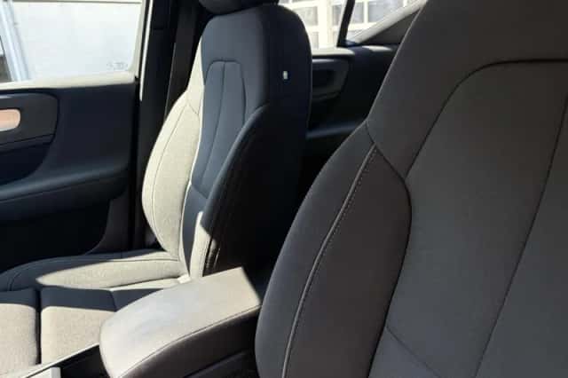 Volvo XC40 (2022) thumbnail 9