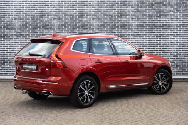 Volvo XC60 (2021) thumbnail 3