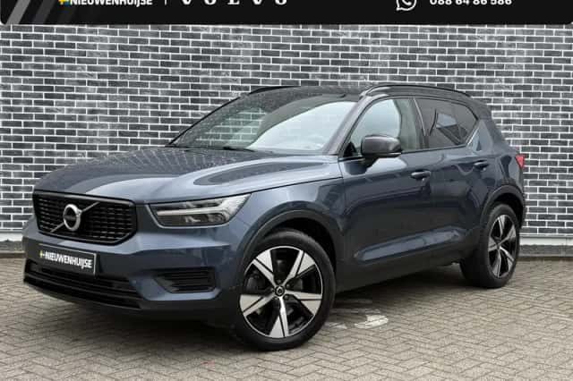 Volvo XC40 (2022) thumbnail 1