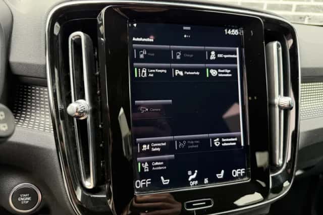 Volvo XC40 (2022) thumbnail 19