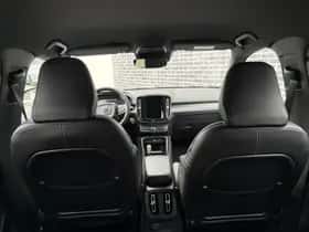 Volvo XC40 thumbnail 8