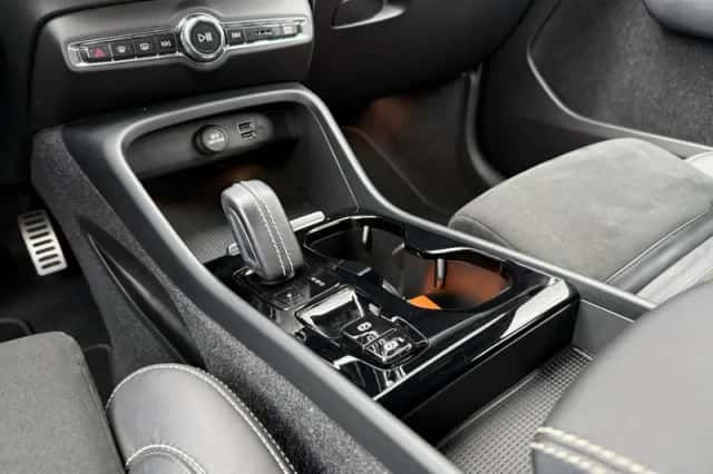 Volvo XC40 (2022) thumbnail 9