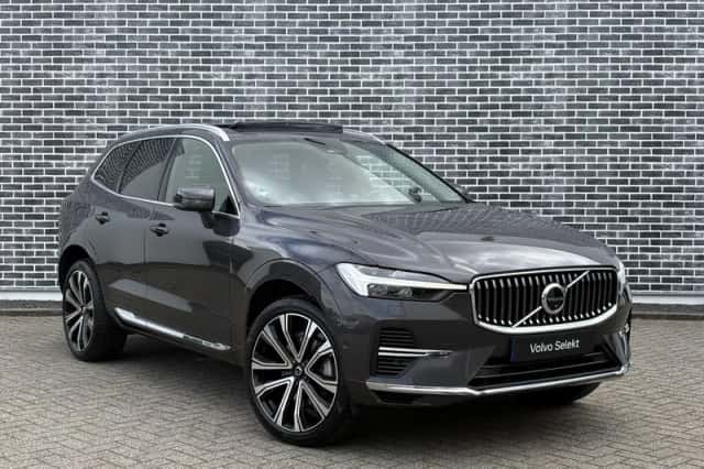 Volvo XC60 (2021) thumbnail 3