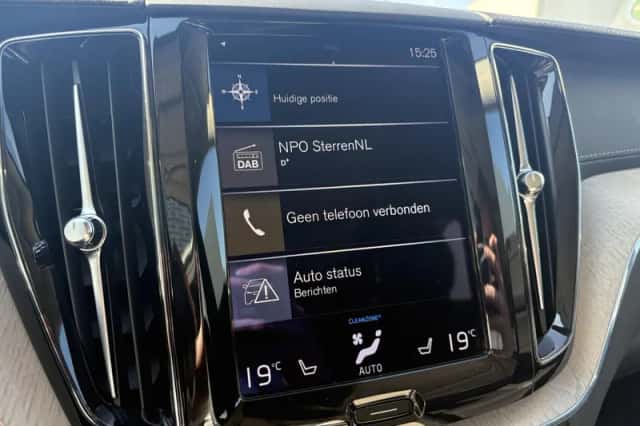 Volvo XC60 (2021) thumbnail 15