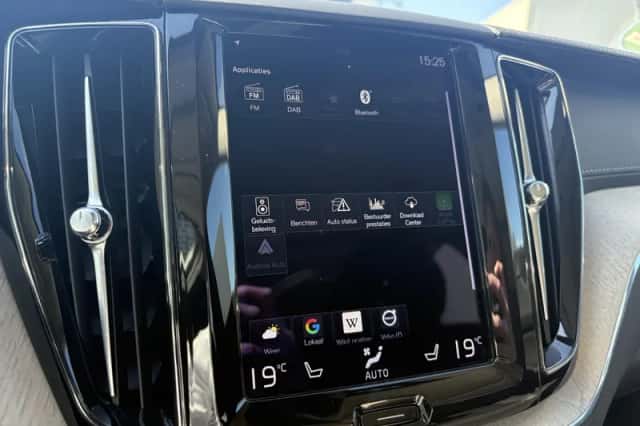Volvo XC60 (2021) thumbnail 18