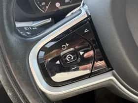 Volvo XC60 thumbnail 25