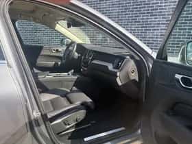 Volvo XC60 thumbnail 4