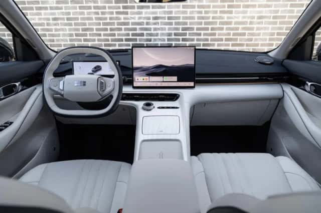 Geely E5 (2026) thumbnail 2