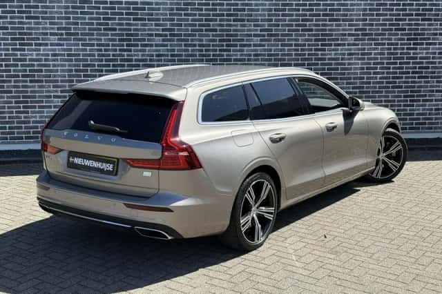 Volvo V60 (2020) thumbnail 14