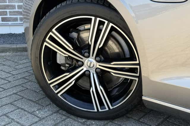 Volvo V60 (2020) thumbnail 30