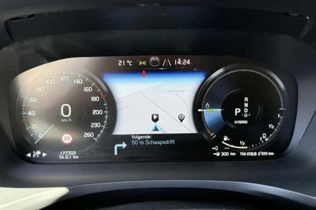 Volvo V60 (2020) thumbnail 7