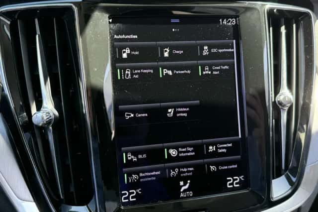 Volvo V60 (2020) thumbnail 9