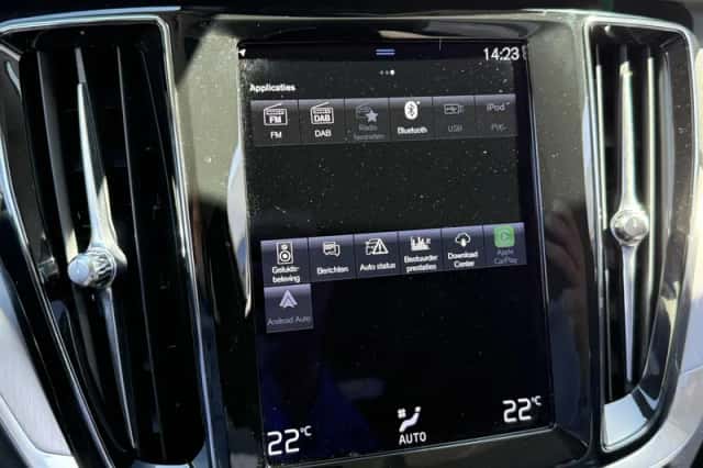 Volvo V60 (2020) thumbnail 10