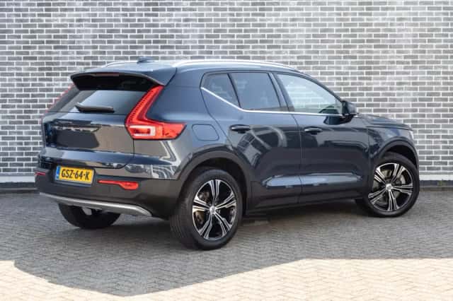 Volvo XC40 (2021) thumbnail 3