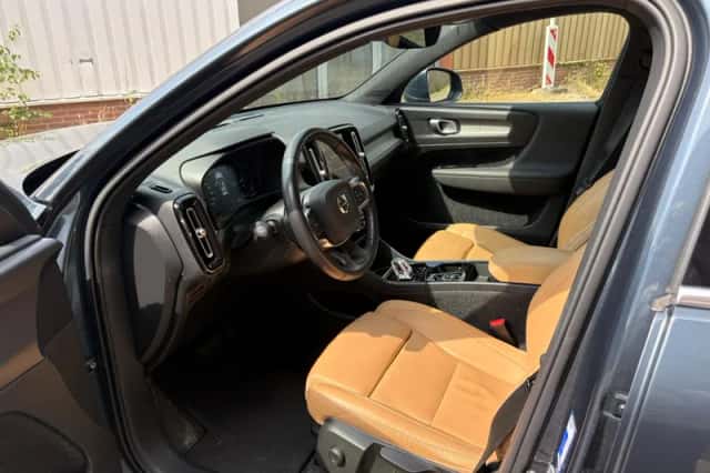 Volvo XC40 (2021) thumbnail 5