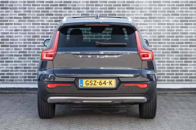 Volvo XC40 (2021) thumbnail 5