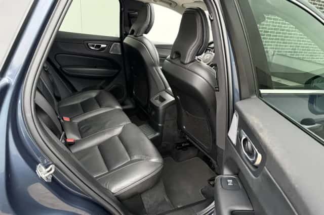 Volvo XC60 (2021) thumbnail 14