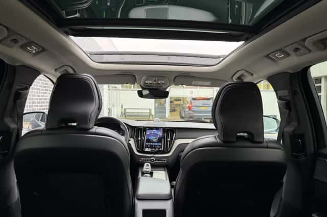 Volvo XC60 (2021) thumbnail 15