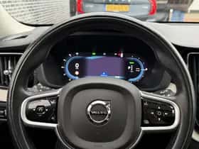 Volvo XC60 thumbnail 18
