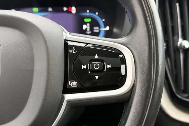 Volvo XC60 (2021) thumbnail 19