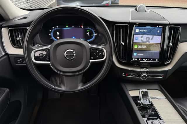 Volvo XC60 (2021) thumbnail 28