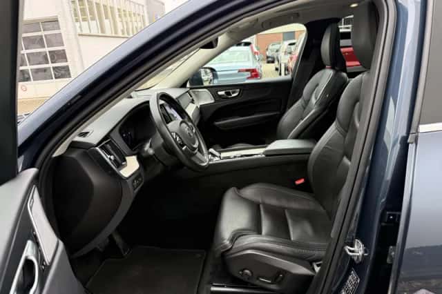 Volvo XC60 (2021) thumbnail 31