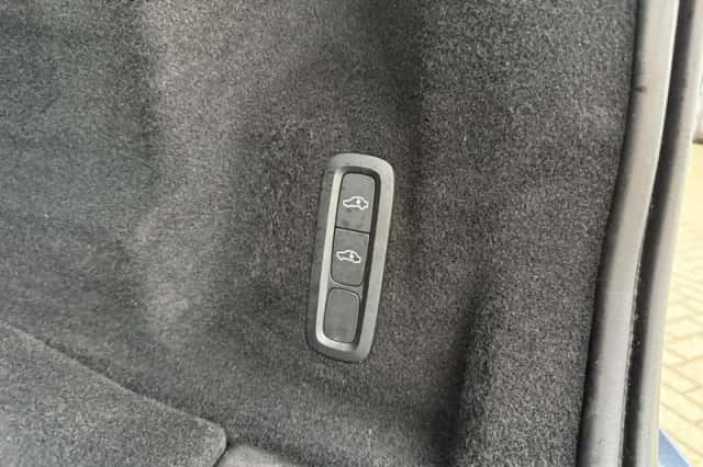 Volvo XC60 (2021) thumbnail 37