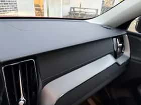 Volvo XC60 thumbnail 30