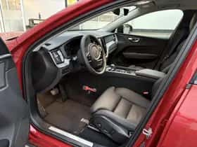 Volvo XC60 thumbnail 6