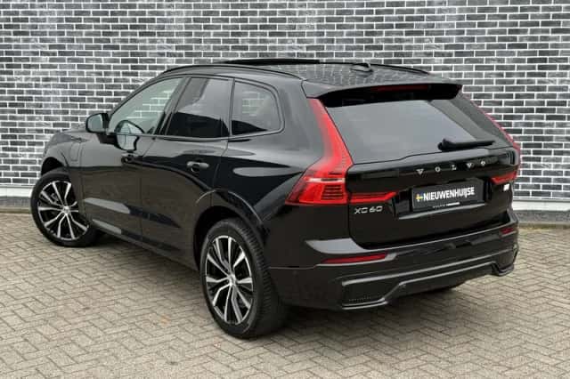 Volvo XC60 (2023) thumbnail 15