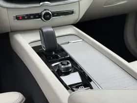 Volvo XC60 thumbnail 33