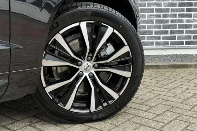 Volvo XC60 (2023) thumbnail 36