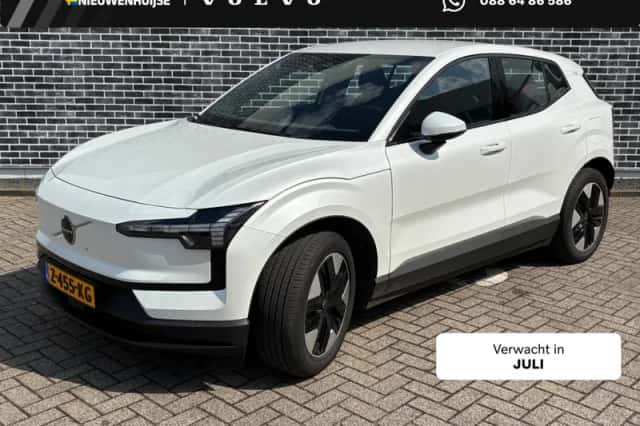 Volvo EX30 (2024) thumbnail 1