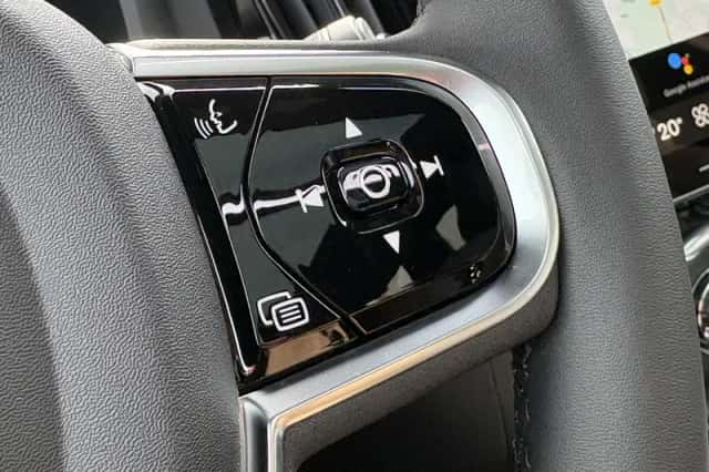 Volvo XC60 (2025) thumbnail 32