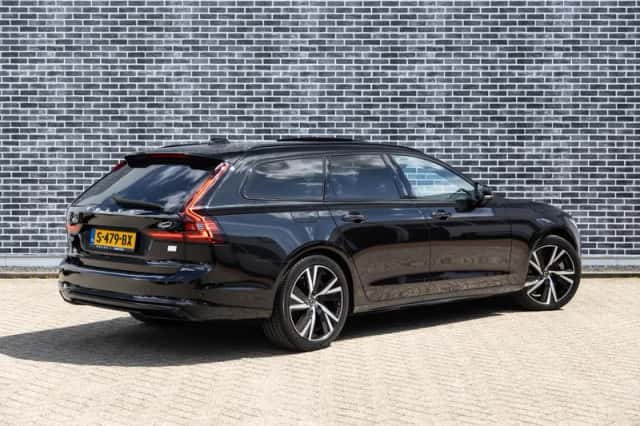 Volvo V90 (2023) thumbnail 3