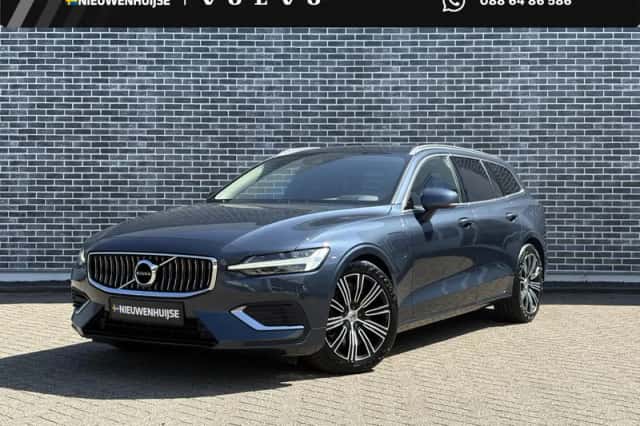 Volvo V60 (2021) thumbnail 1