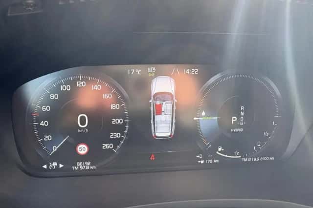 Volvo V60 (2021) thumbnail 17
